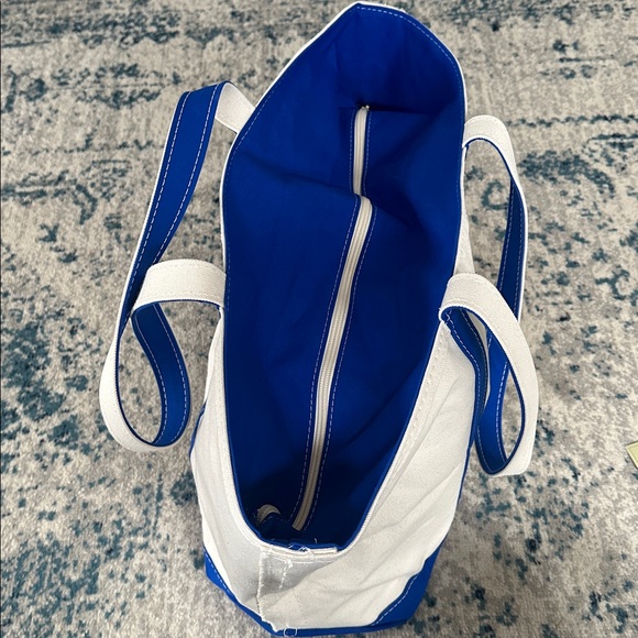 L. L. Bean Boat and Tote Bag Compass Design Cotton Canvas large regatta blue - Picture 2 of 10